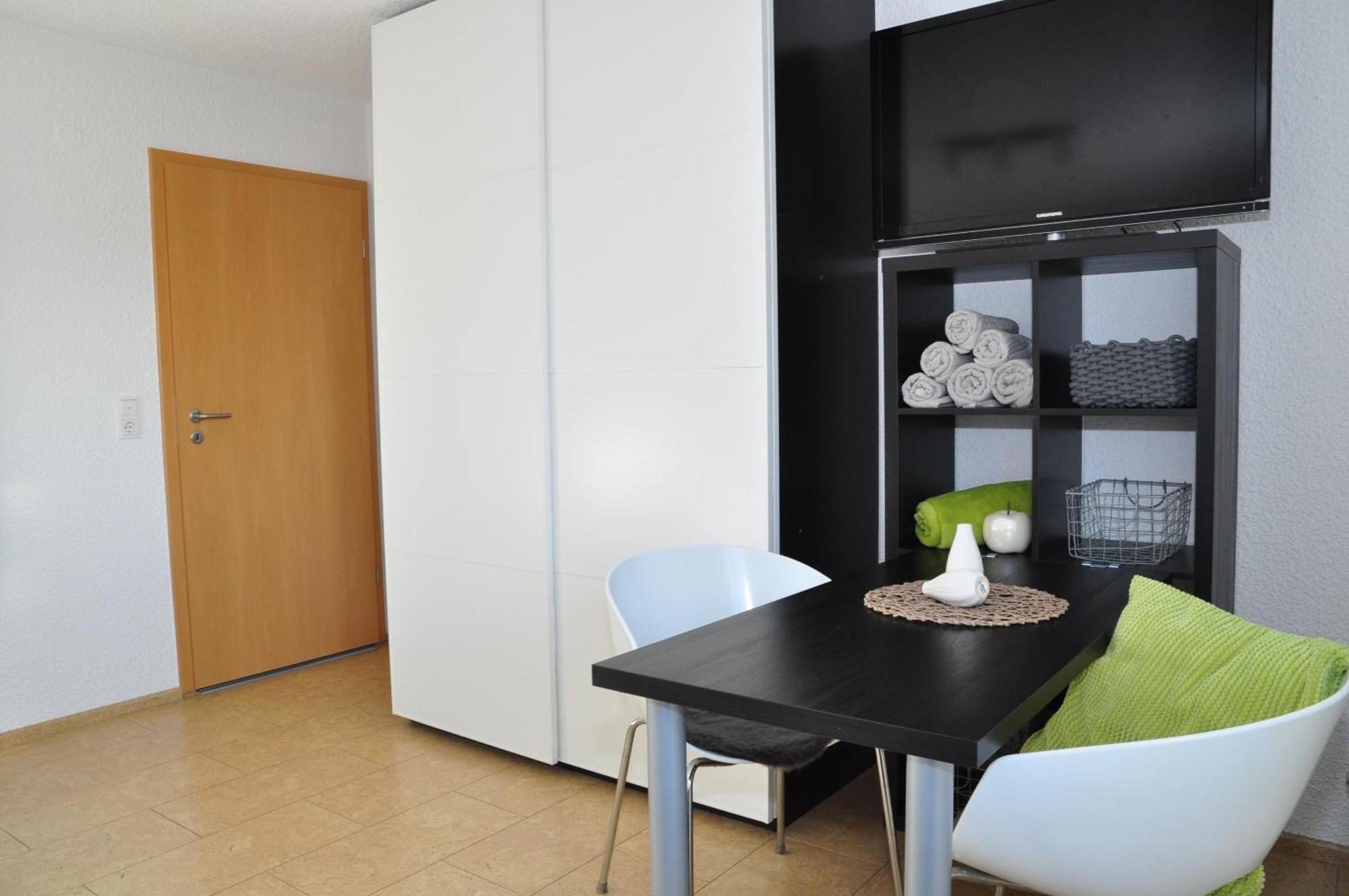 Aldingen  N37 -Modern Eingerichtete Zimmer In Ruhiger Lage מראה חיצוני תמונה