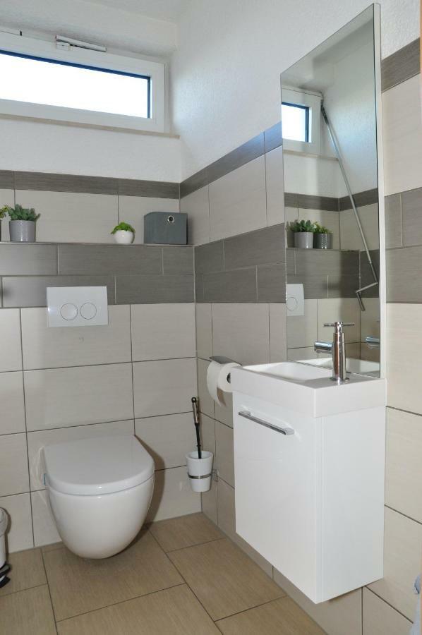 Aldingen  N37 -Modern Eingerichtete Zimmer In Ruhiger Lage מראה חיצוני תמונה