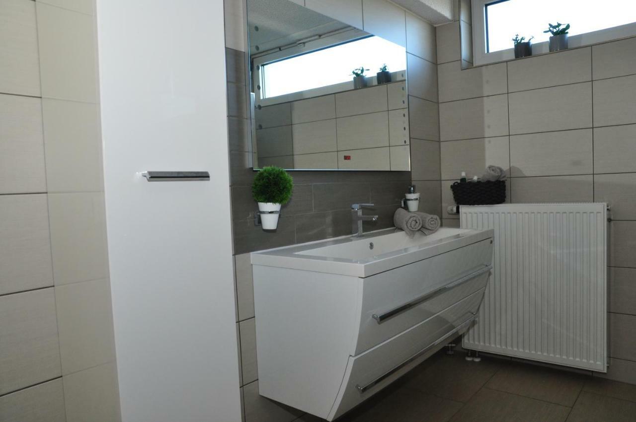 Aldingen  N37 -Modern Eingerichtete Zimmer In Ruhiger Lage מראה חיצוני תמונה